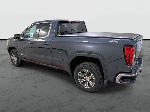 Certified 2021 GMC Sierra 1500 SLE image 2