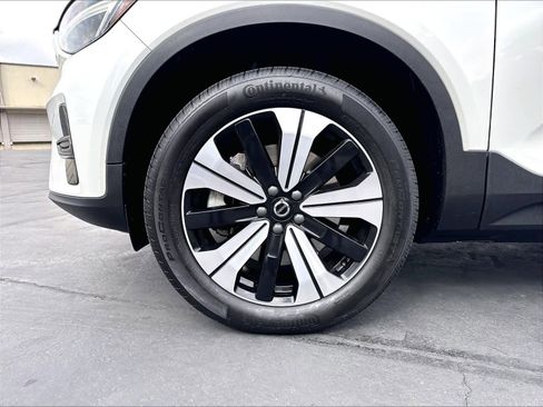 Used 2023 Volvo C40 Recharge Core AWD/4WD image 12