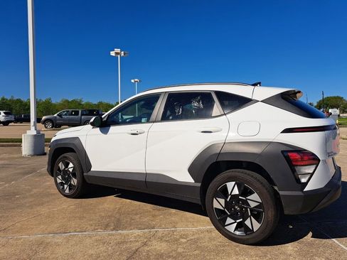 Used 2025 Hyundai Kona SEL image 6