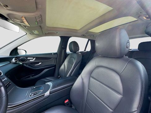 Used 2021 Mercedes-Benz GLC 300 image 20