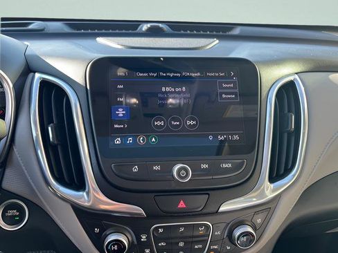 Used 2020 Chevrolet Equinox Premier image 16