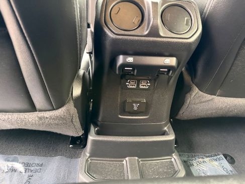 Used 2023 Jeep Wrangler Unlimited Sahara w/ Cold Weather Group image 25