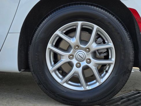 New 2026 Chrysler Pacifica Select FWD image 12