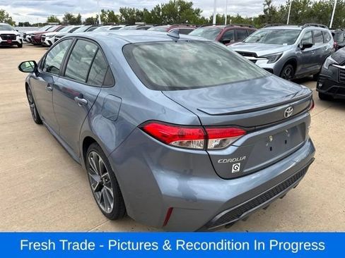Used 2020 Toyota Corolla SE FWD image 3
