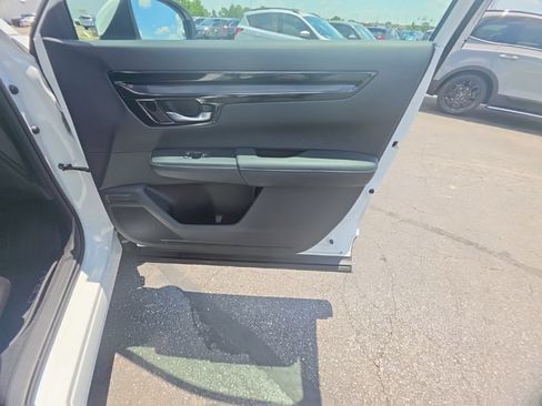 Used 2023 Honda CR-V EX-L image 32