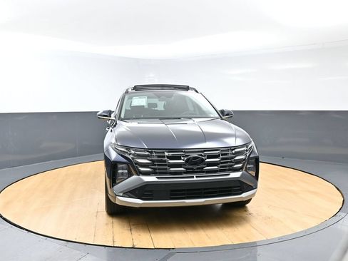 Used 2025 Hyundai Tucson Limited AWD/4WD image 39