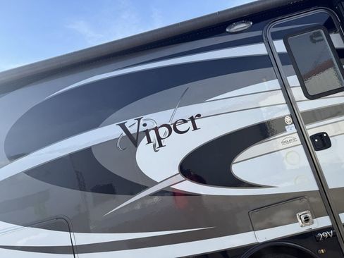 Used 2023 Ford E-450 and Econoline 450 Super Duty w/ Motorhome Prep Package image 23