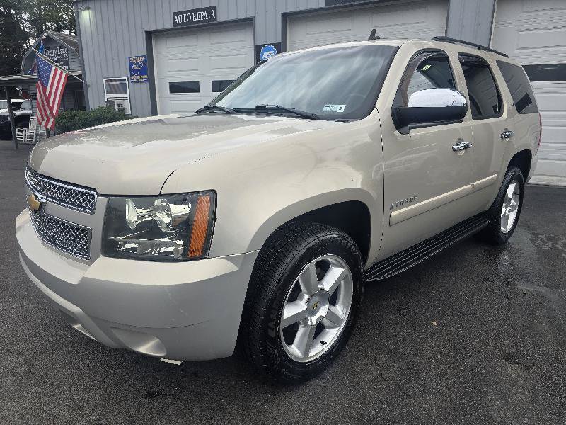 Used 2008 Chevrolet Tahoe LTZ w/ LTZ Preferred Equipment Group AWD/4WD image 1