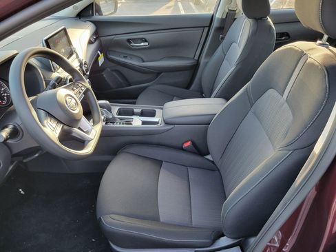 Used 2025 Nissan Sentra SV image 12