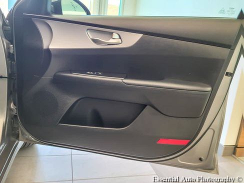 Used 2024 Kia Forte LXS FWD image 23