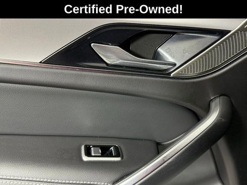 Certified 2023 Jaguar F-PACE R-Dynamic S image 23