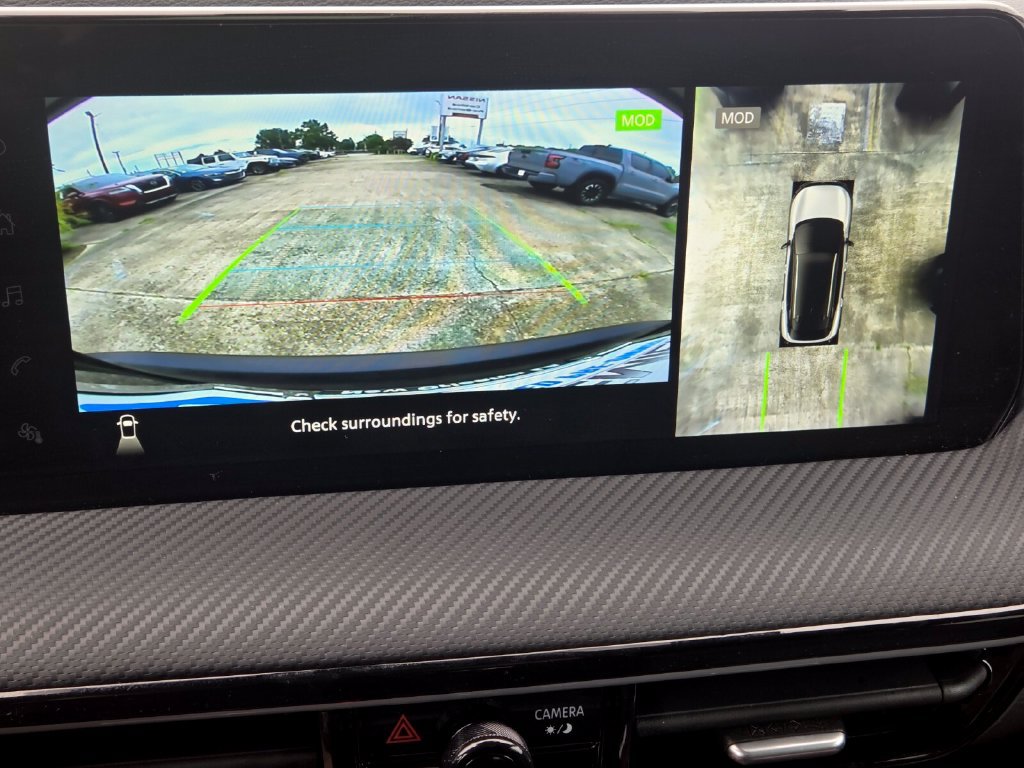 Used 2025 Nissan Kicks SR w/ Illumination Package AWD/4WD image 16