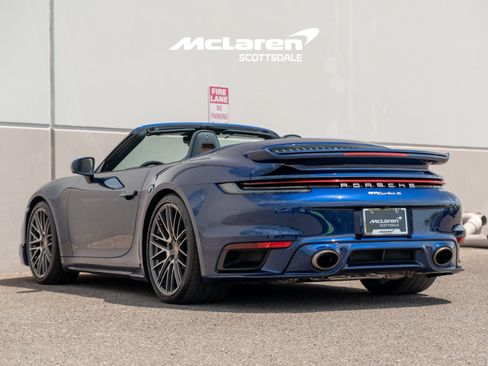Used 2022 Porsche 911 Cabriolet AWD/4WD image 5