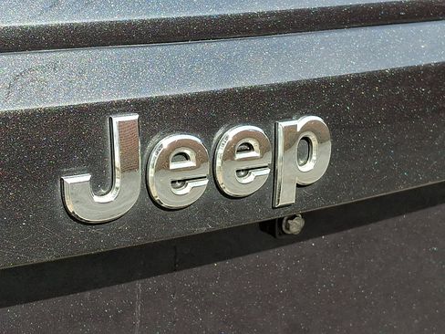 Used 2014 Jeep Patriot Latitude image 30