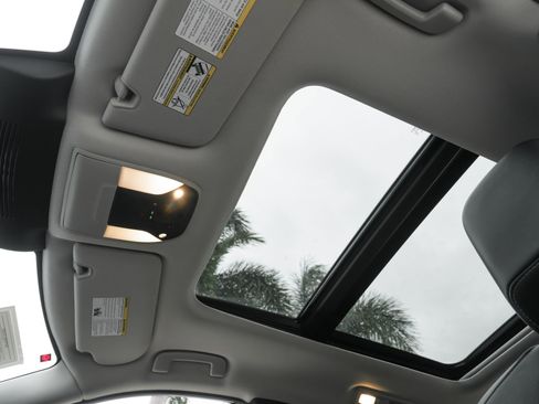 Used 2024 INFINITI QX60 Pure image 18