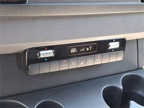 Used 2025 Mercedes-Benz Sprinter 2500 image 14