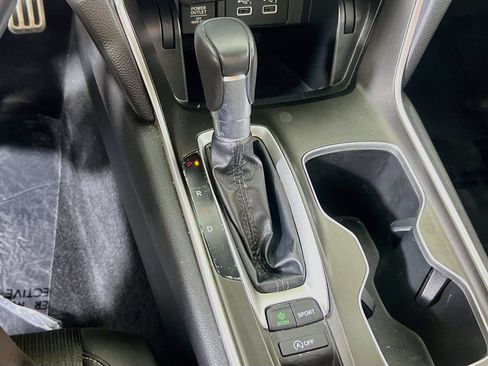 Used 2022 Honda Accord Sport image 16