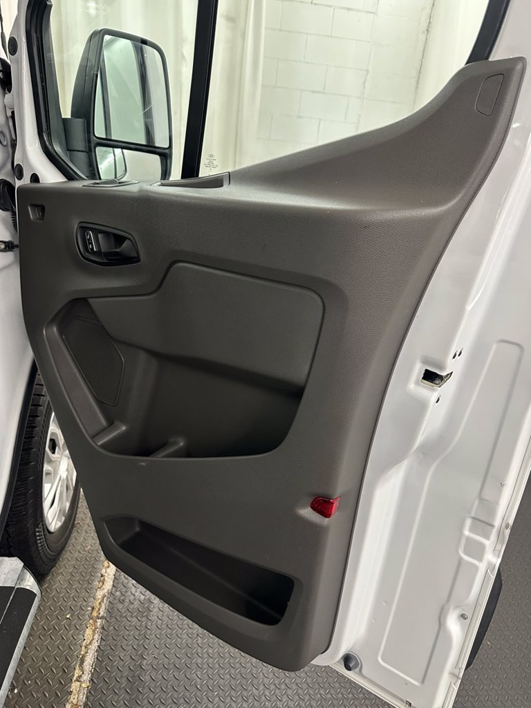 Used 2025 Ford Transit 250 Low Roof w/ Exterior Upgrade Package RWD image 24