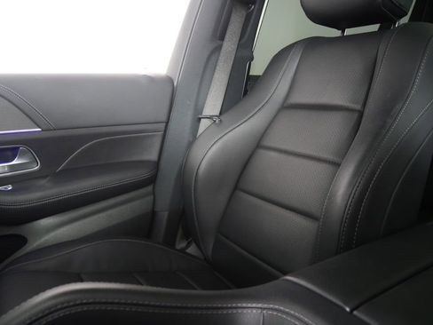 Used 2022 Mercedes-Benz GLS 450 4MATIC image 24