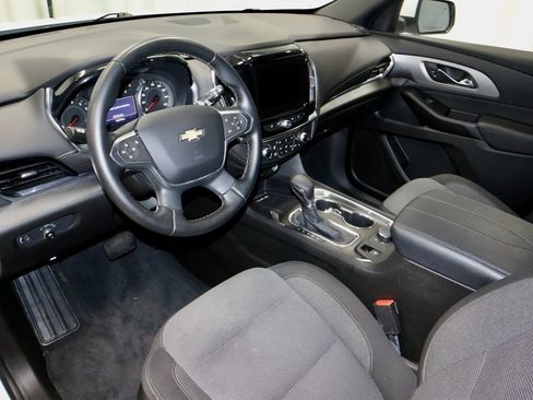 Used 2023 Chevrolet Traverse LT image 24