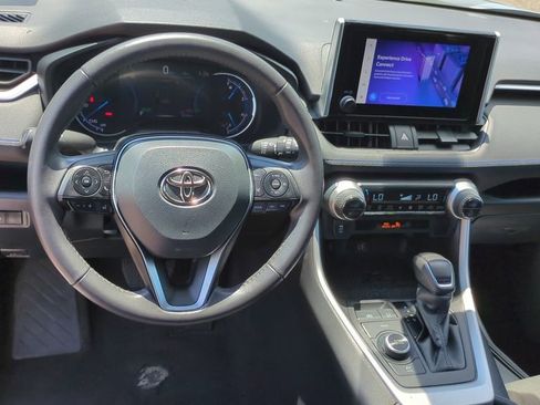 Used 2023 Toyota RAV4 SE AWD/4WD image 16