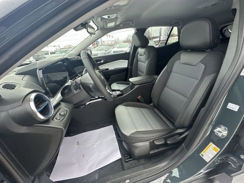 New 2026 Chevrolet Trax LT w/ Driver Confidence Package image 19