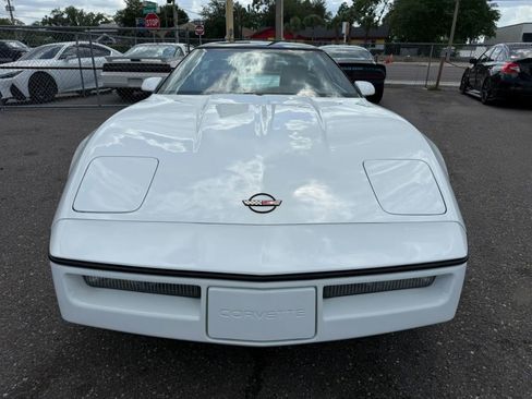 Used 1990 Chevrolet Corvette Coupe RWD image 2