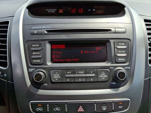 Used 2015 Kia Sorento LX FWD image 16