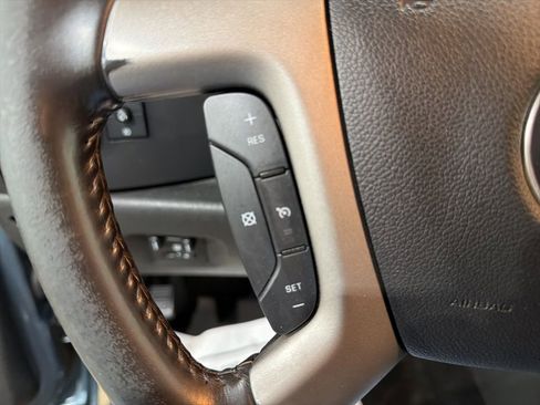 Used 2013 Chevrolet Silverado 2500 LT w/ Interior Plus Package AWD/4WD image 16