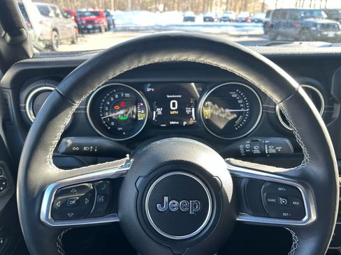 Used 2023 Jeep Wrangler Sahara w/ Cold Weather Group image 21