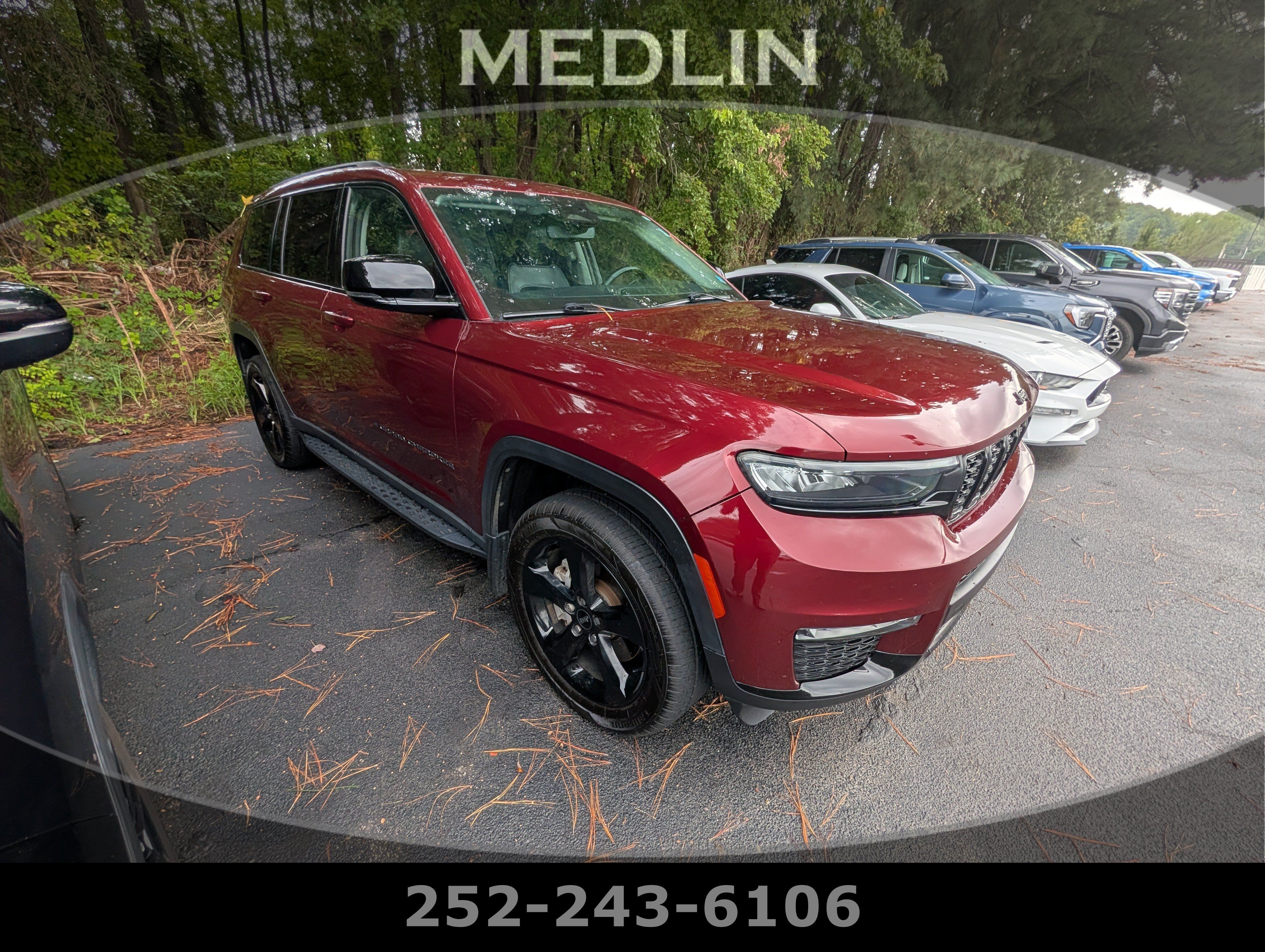 Used 2022 Jeep Grand Cherokee L Limited w/ Black Appearance Package AWD/4WD image 1