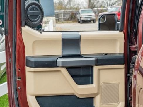 Used 2015 Ford F150 XLT w/ Equipment Group 302A Luxury image 33