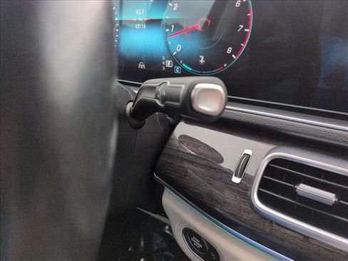 Used 2022 Mercedes-Benz GLE 350 4MATIC image 12