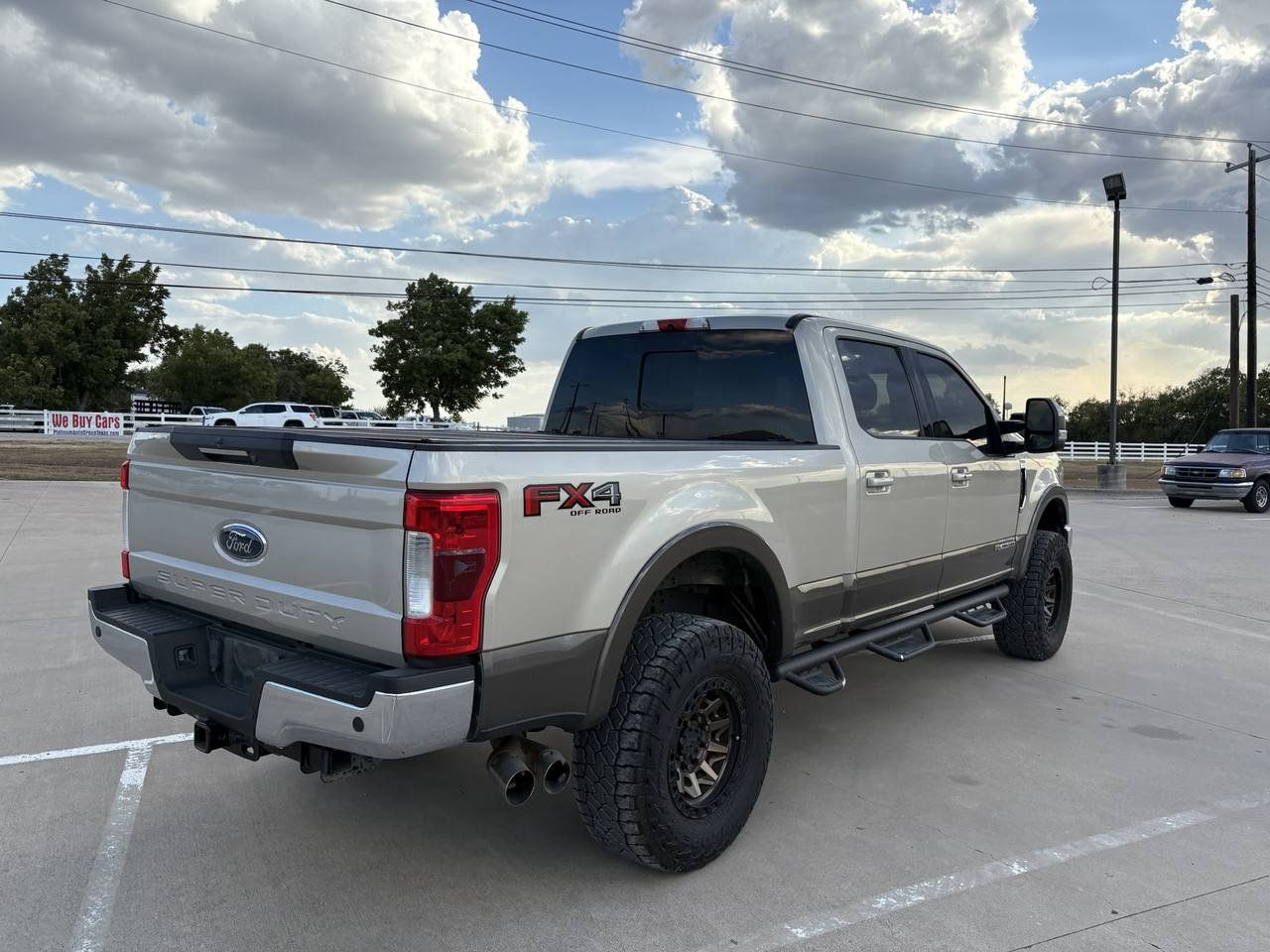Used 2017 Ford F250 Lariat w/ Lariat Ultimate Package AWD/4WD image 7