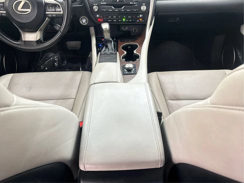 Used 2020 Lexus RX 350L Premium w/ Premium Package AWD/4WD image 22