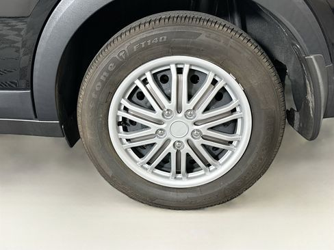 Used 2024 Nissan Kicks S FWD image 11