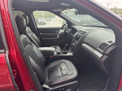 Used 2018 Ford Explorer Sport w/ Equipment Group 401A AWD/4WD image 10