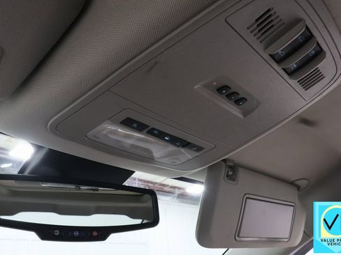 Used 2013 Buick LaCrosse Leather image 16