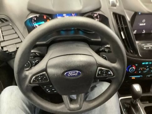 Used 2017 Ford Escape SE w/ Equipment Group 201A FWD image 16