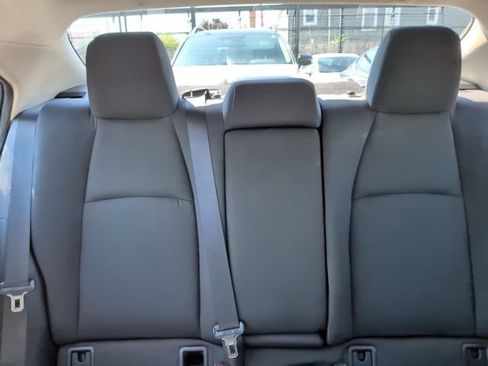 Used 2025 Toyota Corolla LE FWD image 21