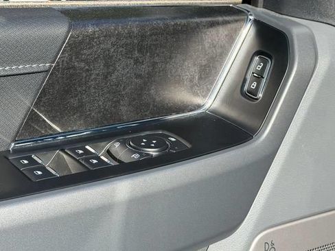 Used 2025 Ford F150 Lightning Flash AWD/4WD image 17