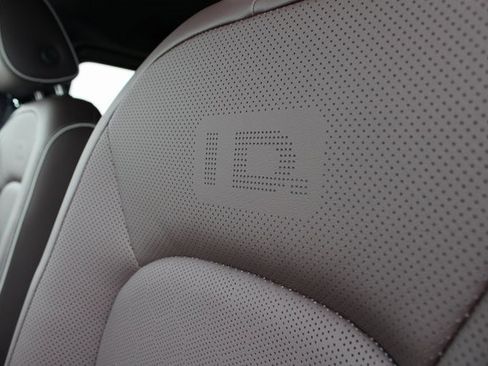 New 2025 Volkswagen ID. Buzz Pro S image 15