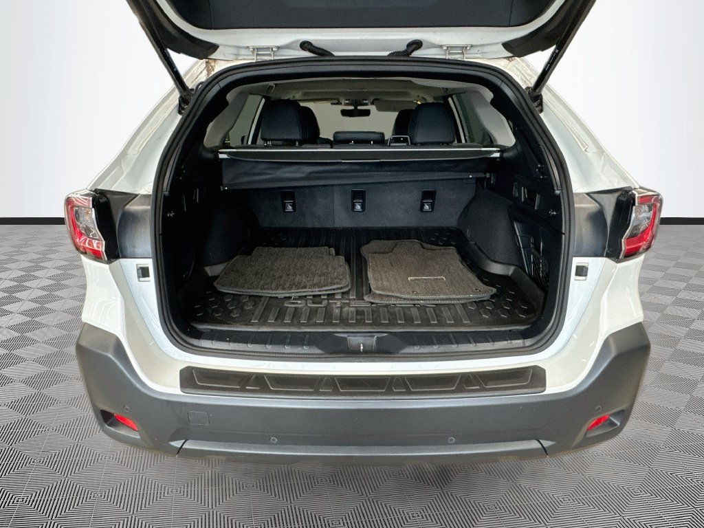 Certified 2024 Subaru Outback Onyx Edition AWD/4WD image 27