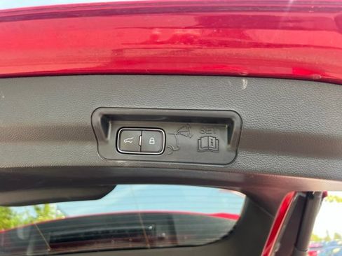 Used 2024 Ford Explorer XLT w/ Equipment Group 202A AWD/4WD image 16