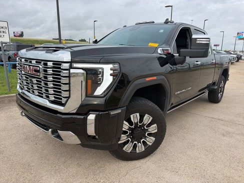 Used 2024 GMC Sierra 2500 Denali w/ Denali Reserve Package AWD/4WD image 1