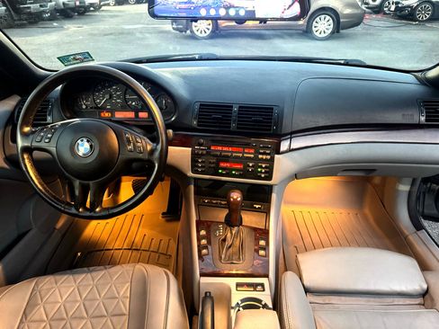 Used 2005 BMW 325Ci Convertible image 9