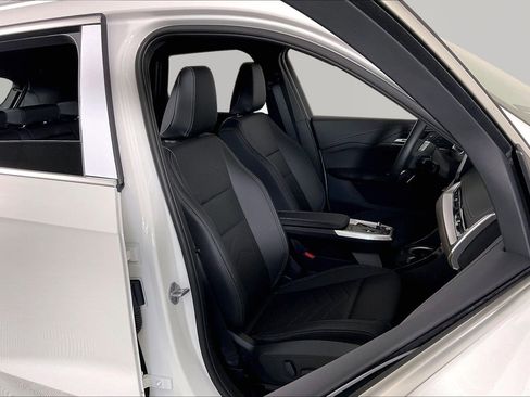 New 2026 BMW X1 xDrive28i w/ Technology Package AWD/4WD image 13