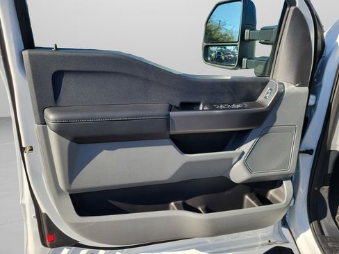 New 2025 Ford F350 XLT w/ FX4 Off-Road Package image 29