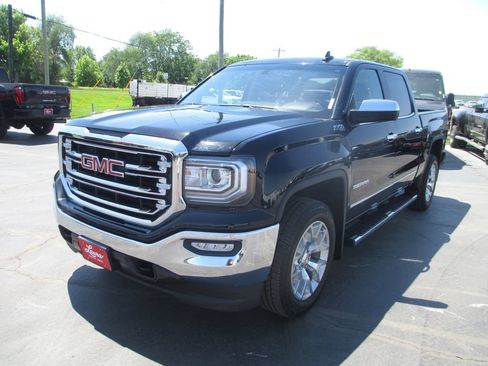 Used 2018 GMC Sierra 1500 SLT w/ SLT Premium Package AWD/4WD image 10