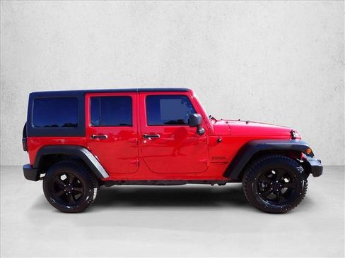 Used 2018 Jeep Wrangler Unlimited Sport w/ Connectivity Group AWD/4WD image 5